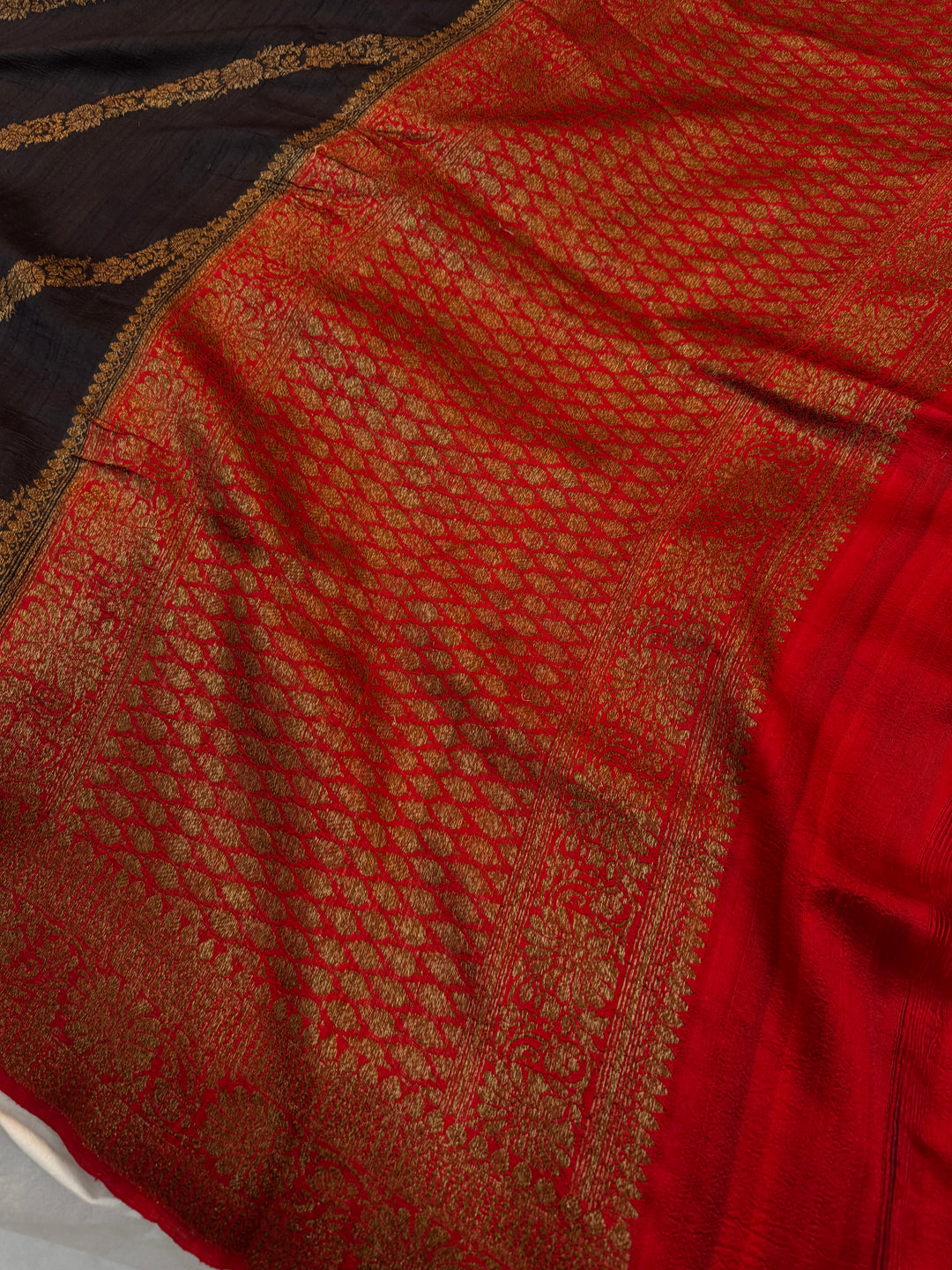 Black Pure Raw Silk Handloom Banarasi Saree