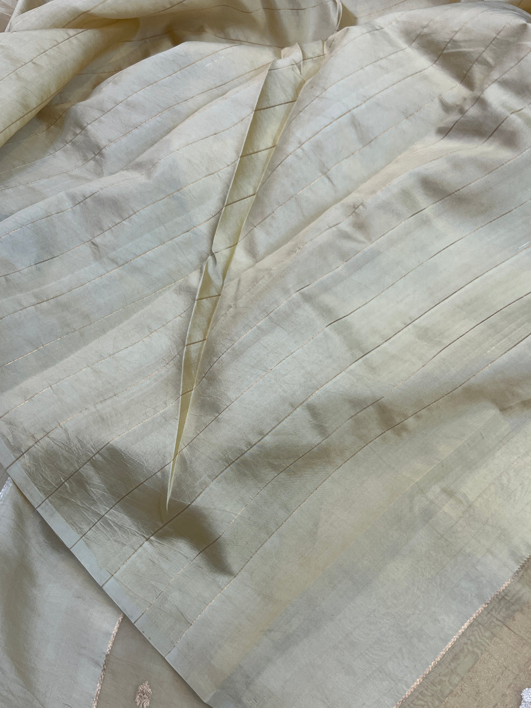Almond Beige Pure Silk Handloom Banarasi Saree