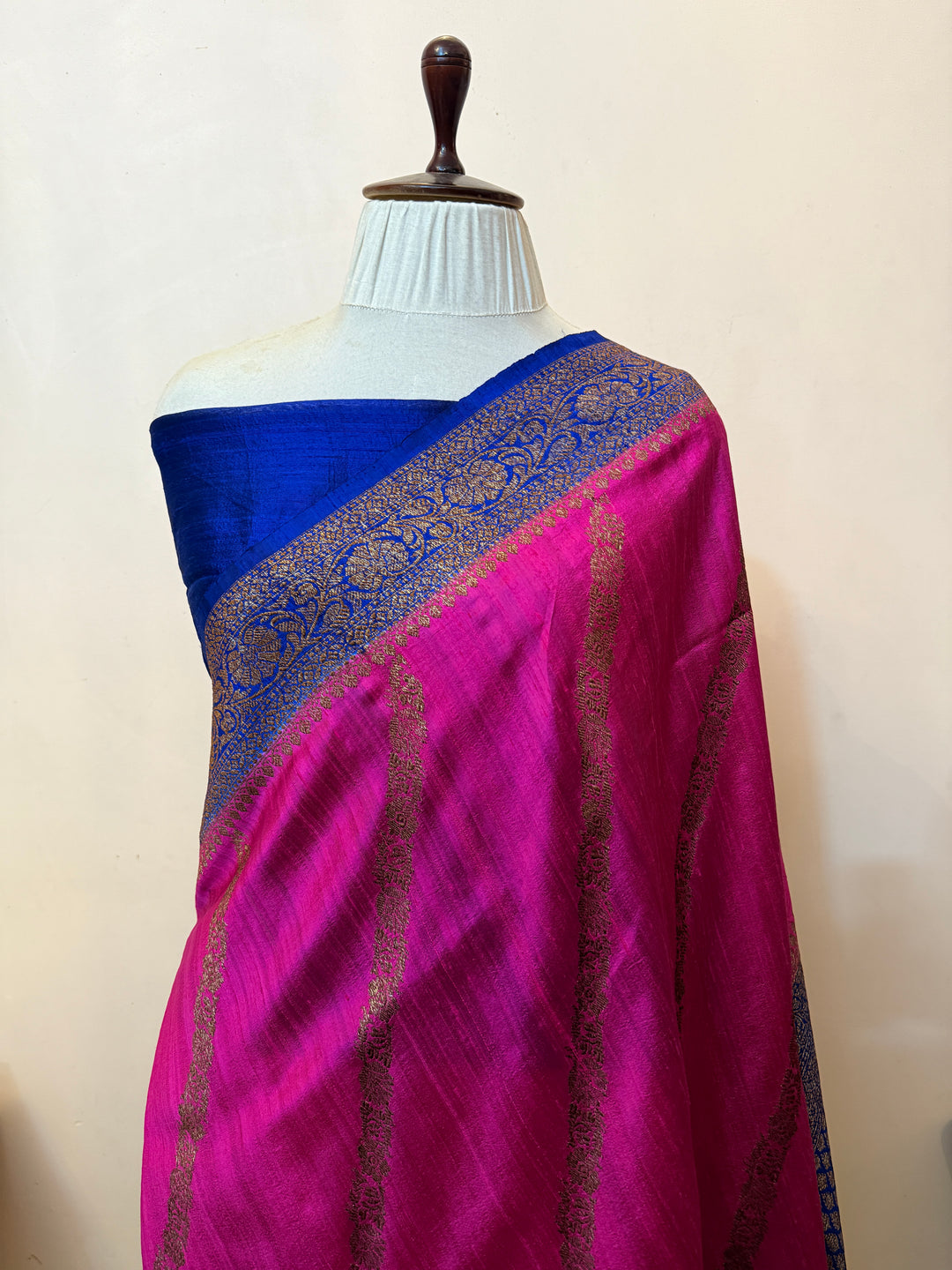Rani Pink Pure Raw Silk Handloom Banarasi Saree