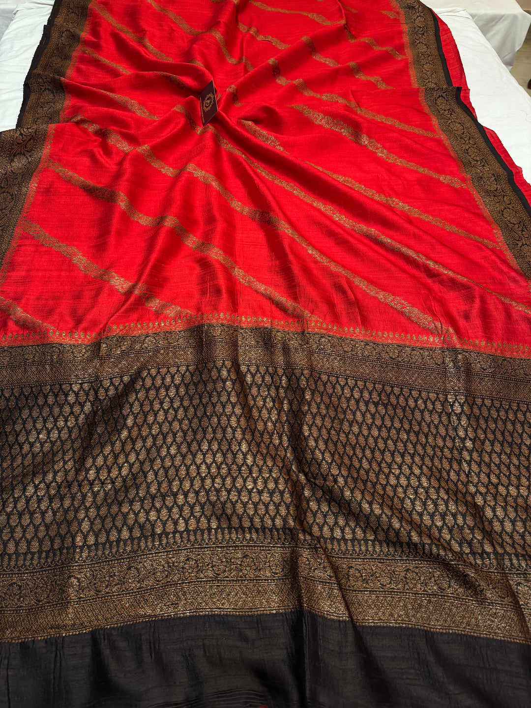 Red Pure Raw Silk Handloom Banarasi Saree