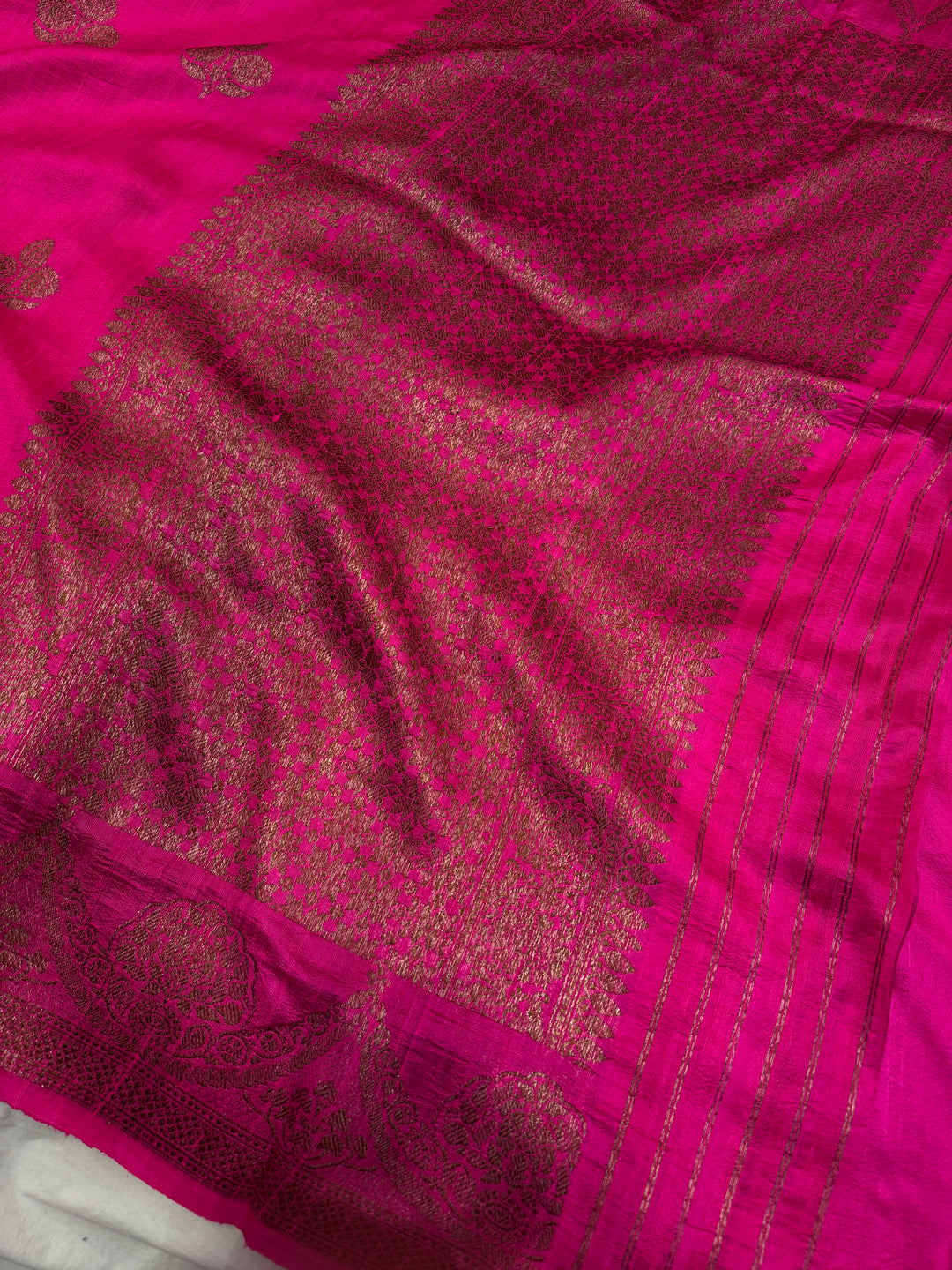 Rani Pink Pure Raw Silk Handloom Banarasi Saree