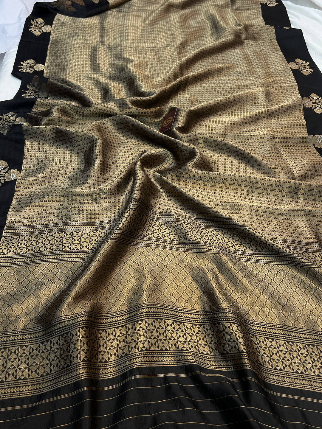 Black Pure Banarasi Handloom Silk Saree