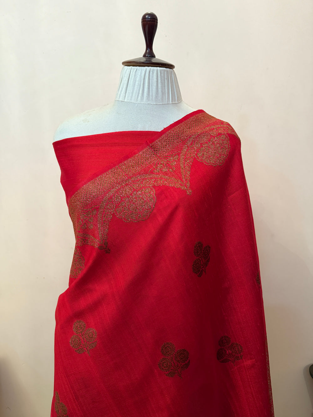 Red Pure Raw Silk Handloom Banarasi Saree