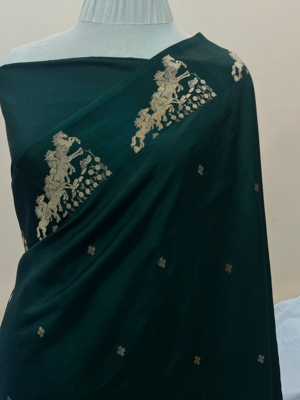 Bottle Green Pure Katan Silk Handloom Banarasi Saree