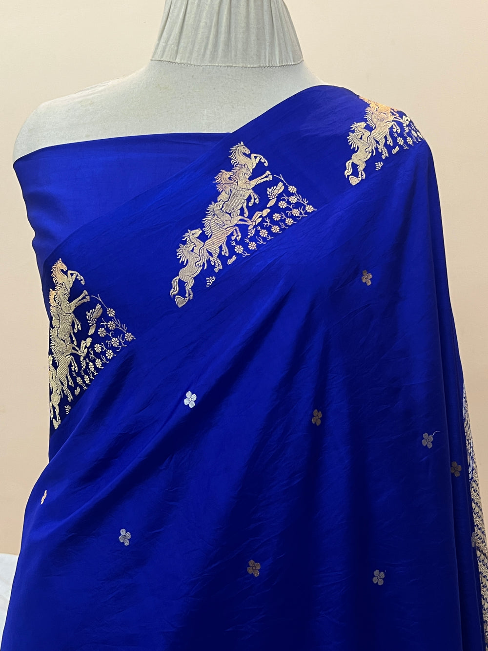 Royal Blue Pure Katan Silk Handloom Banarasi Saree