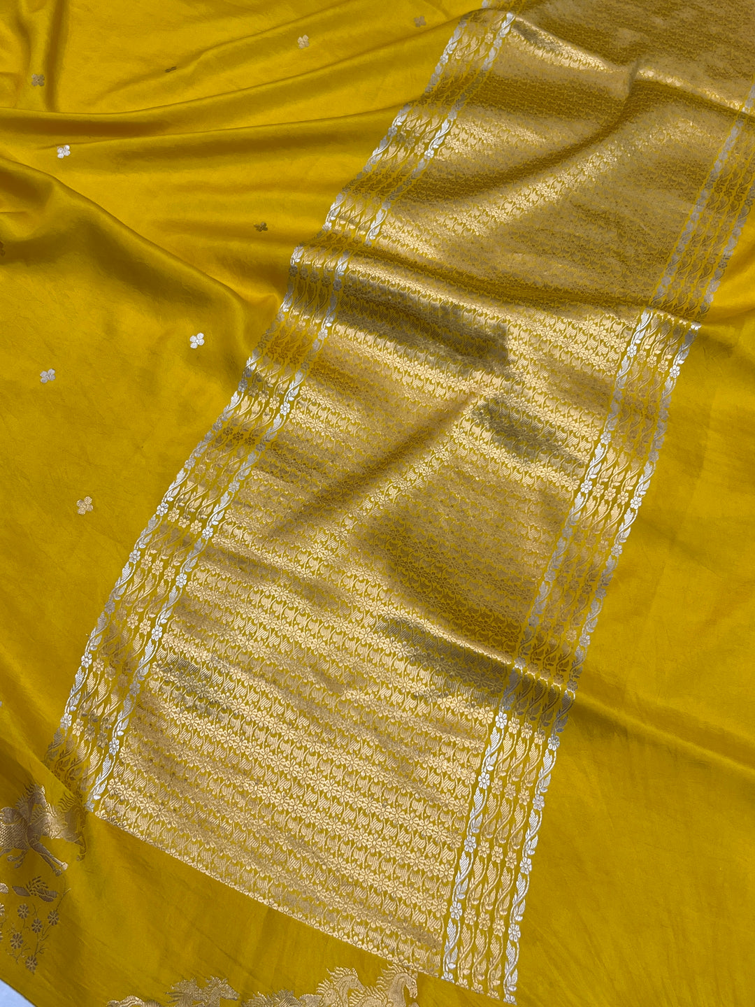 Yellow Pure Katan Silk Handloom Banarasi Saree