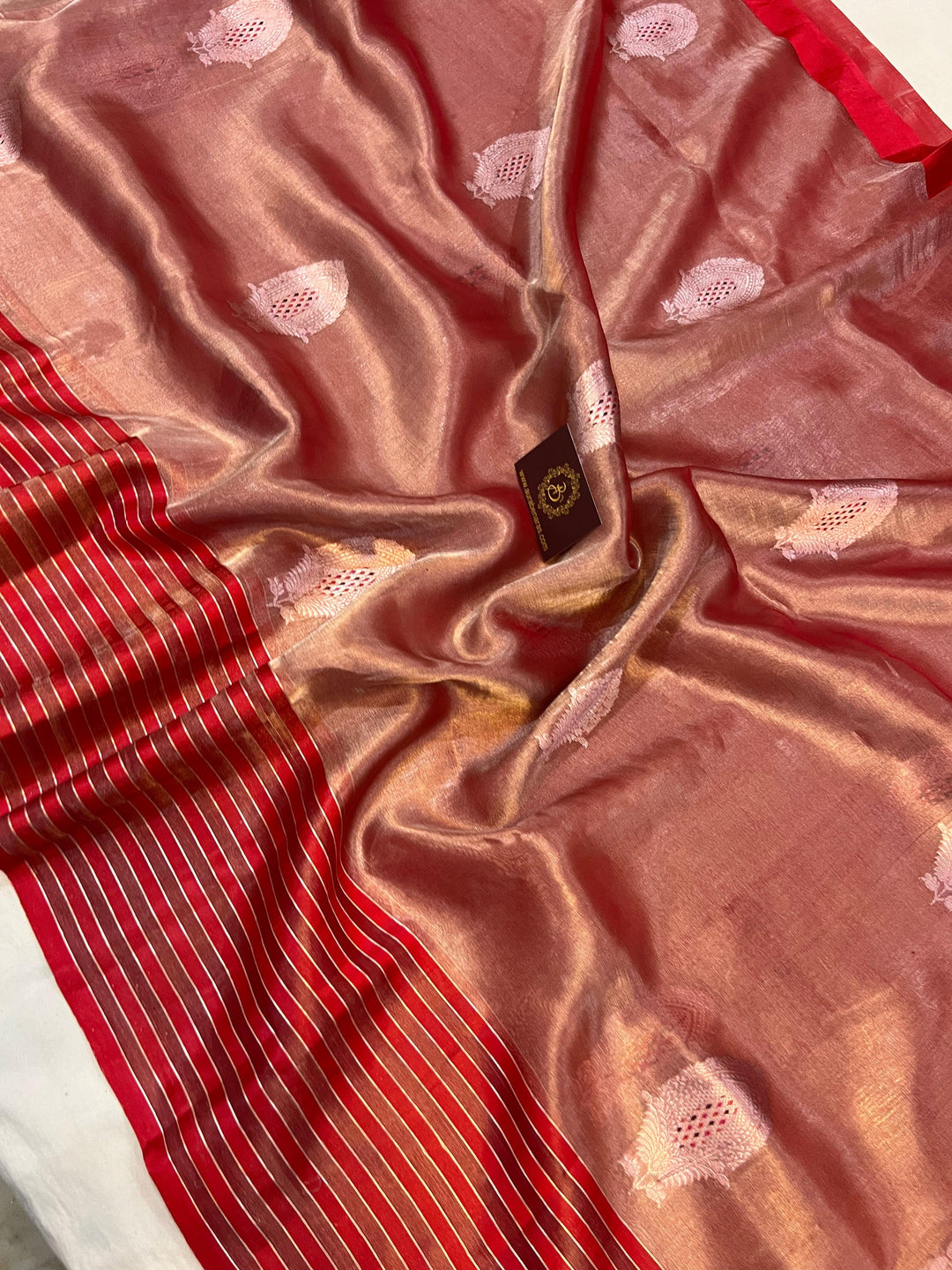 Red Pure Banarasi Handloom Silk Saree - Aura Benaras