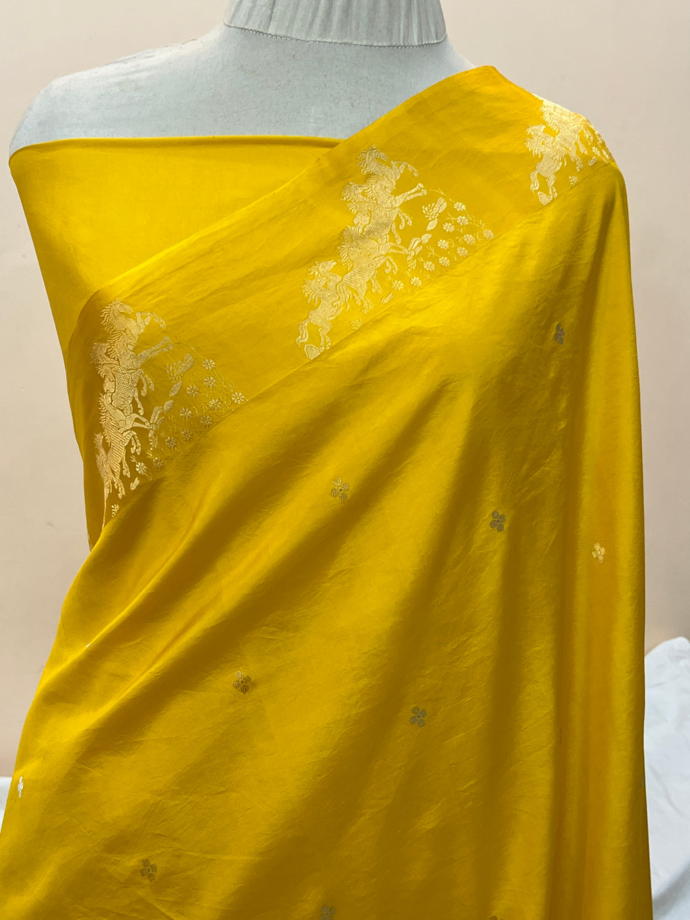 Yellow Pure Katan Silk Handloom Banarasi Saree