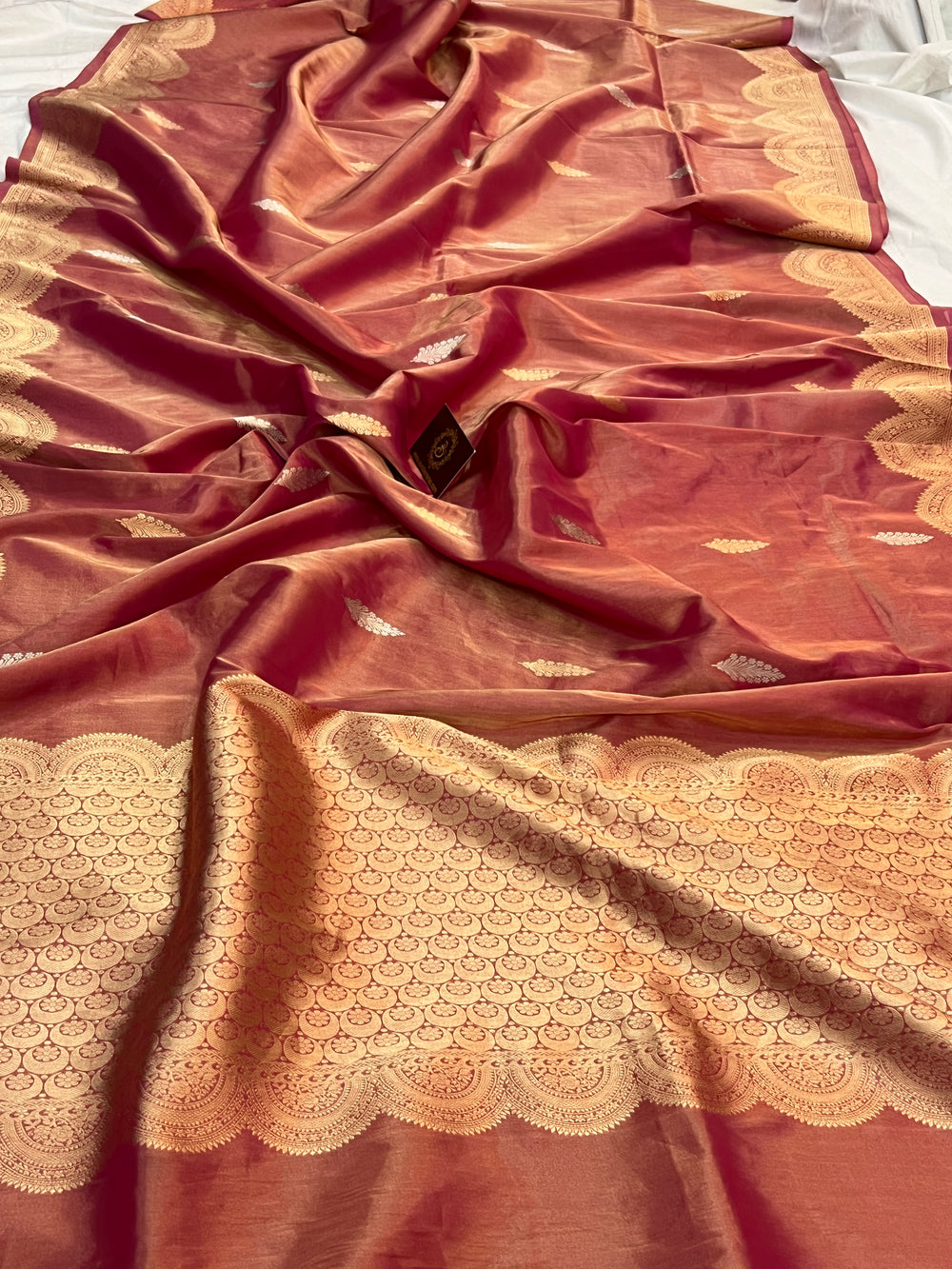 Rani Pink Pure Tissue Silk Handloom Banarasi Saree