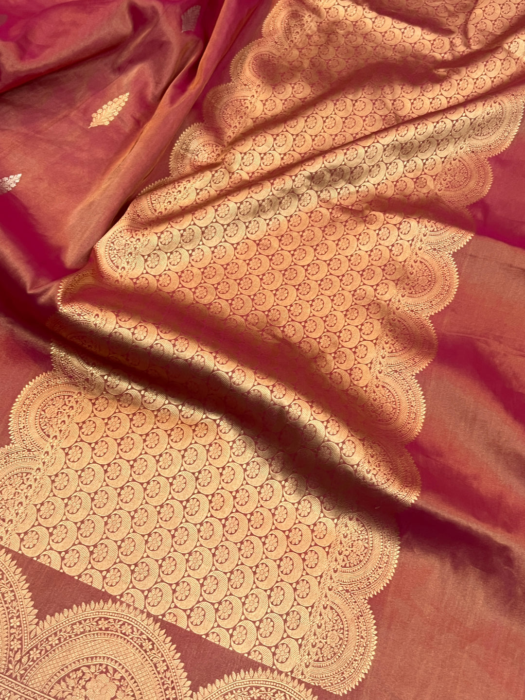 Rani Pink Pure Tissue Silk Handloom Banarasi Saree