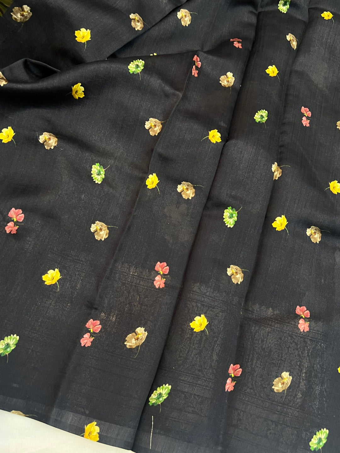 Matching Chiniya silk blouse piece with pure Banarasi handloom Kora silk saree