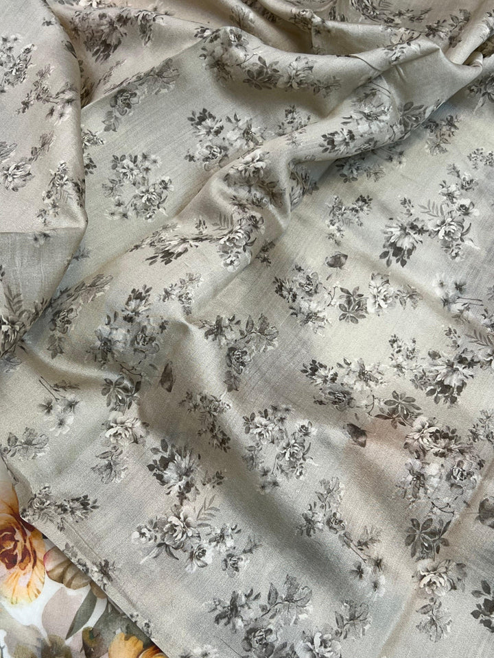 Matching Chiniya silk blouse piece with pure Banarasi handloom Kora silk saree