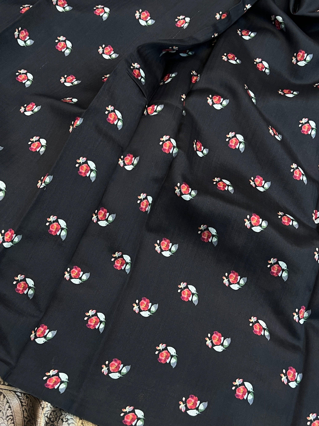 Matching Chiniya silk blouse piece with pure Banarasi handloom Kora silk saree