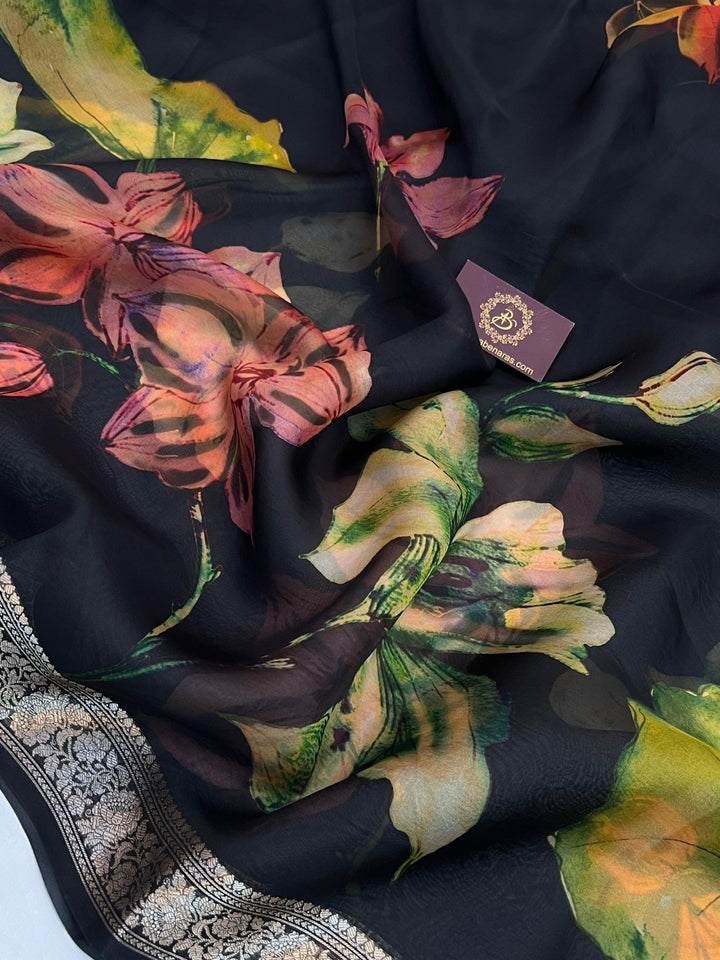 Elegant silver zari Banarasi border on Kora silk saree with floral digital design