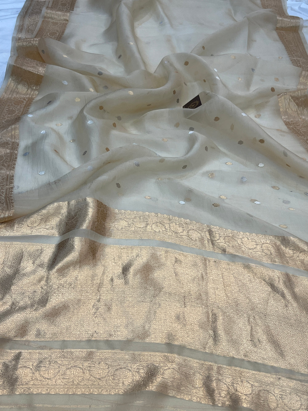 Cream Pure Kora Silk Handloom Banarasi Saree