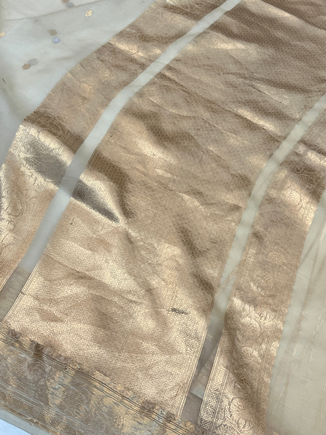 Cream Pure Kora Silk Handloom Banarasi Saree