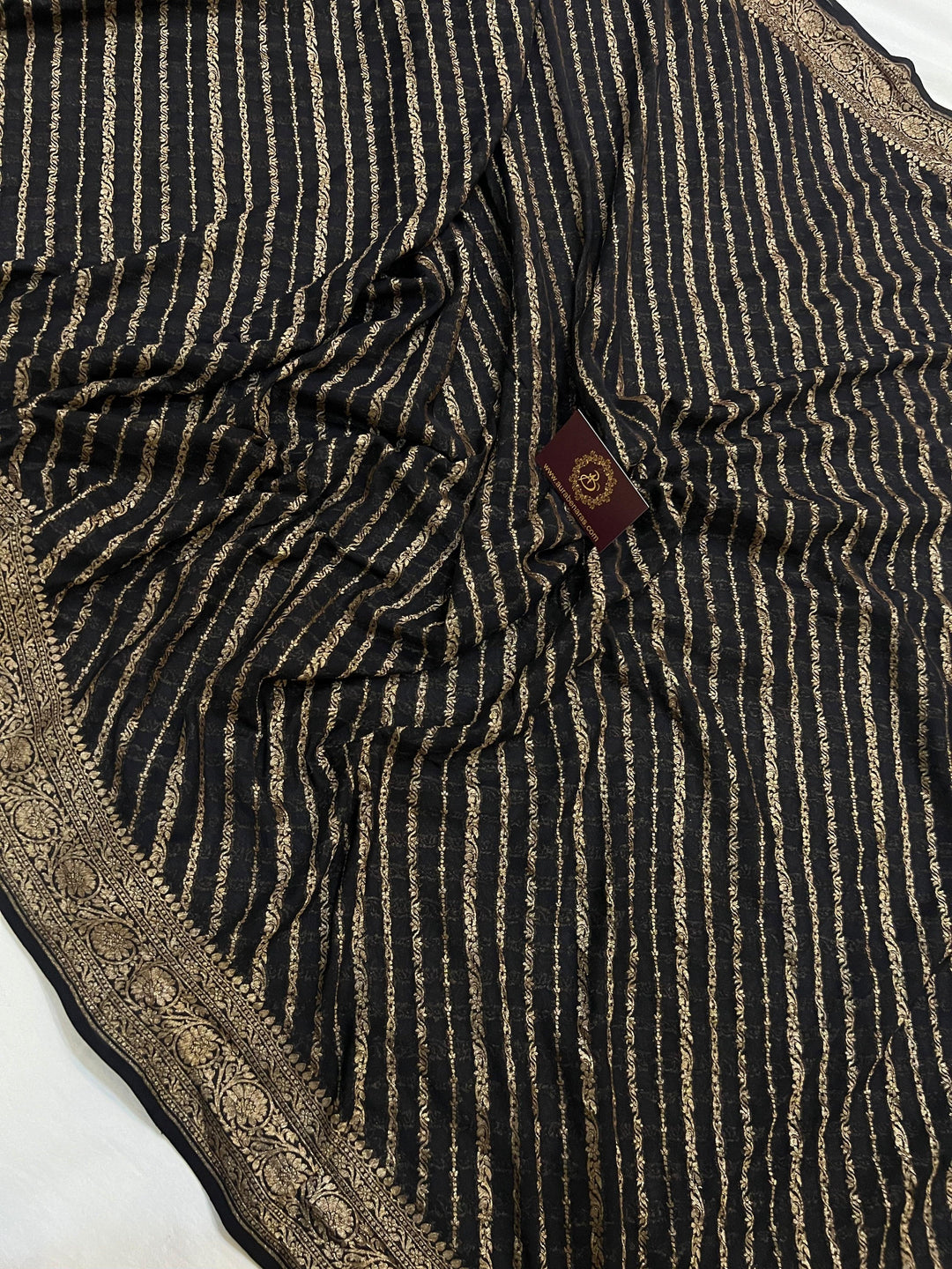 Black Banarasi Handloom Pure Georgette Silk Saree - Aura Benaras