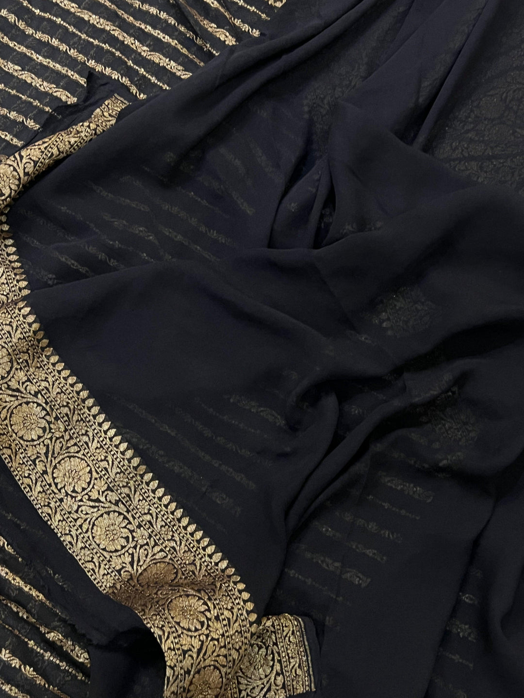 Black Banarasi Handloom Pure Georgette Silk Saree - Aura Benaras
