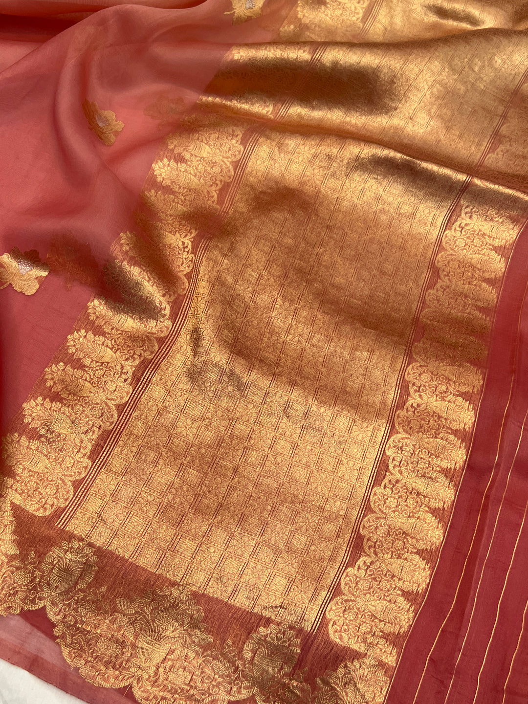 Peach Shaded Pure Kora Silk Handloom Banarasi Saree