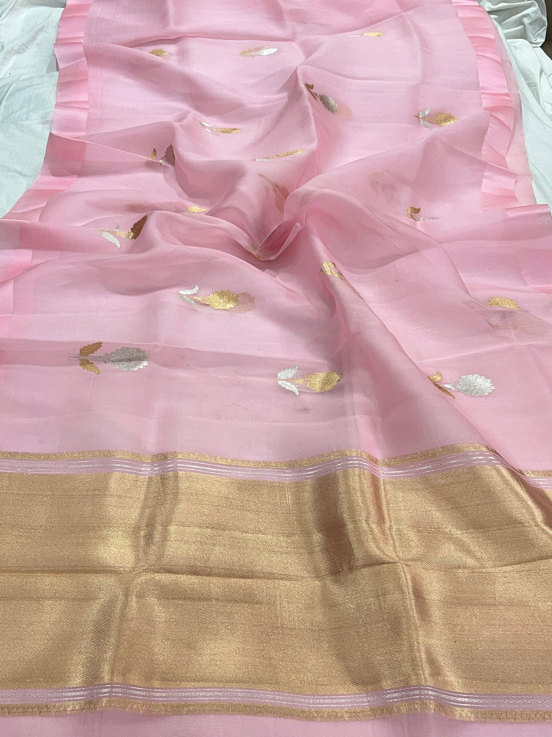 Baby Pink Banarasi Handloom Kora Silk Saree - Aura Benaras