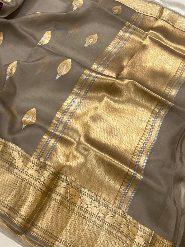 Grey Pure Banarasi Handloom Kora Silk Saree - Aura Benaras