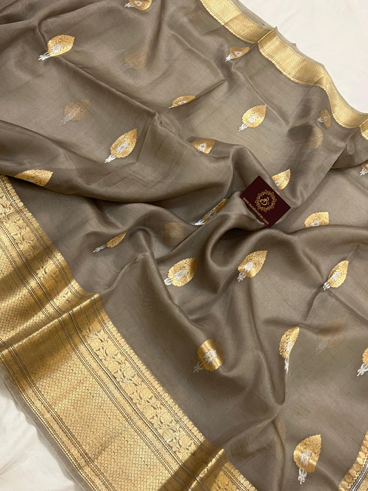 Grey Pure Banarasi Handloom Kora Silk Saree - Aura Benaras