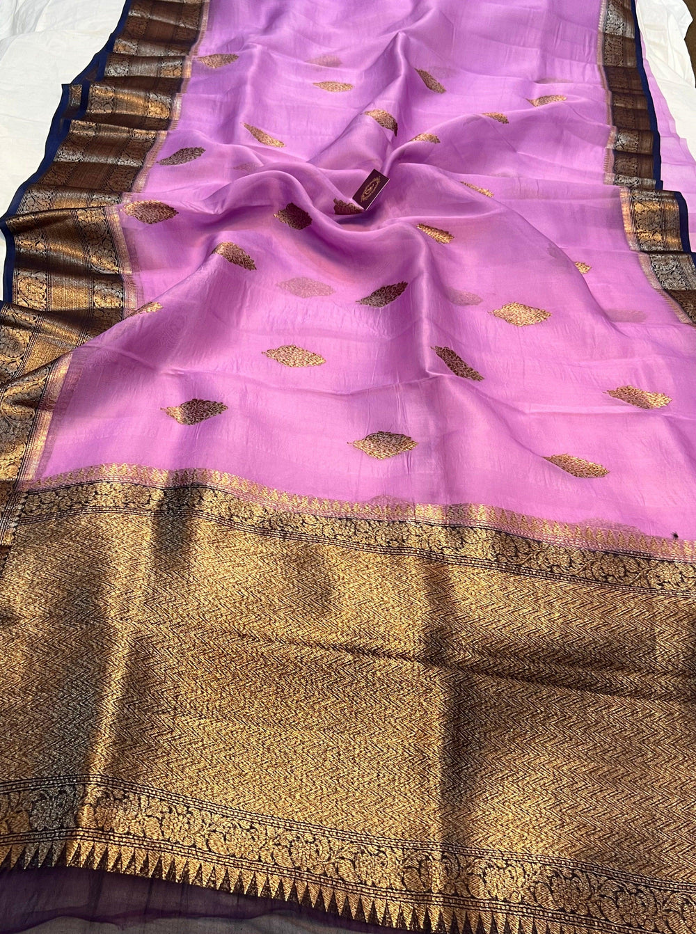 Lavender Banarasi Handloom Kora Silk Saree - Aura Benaras