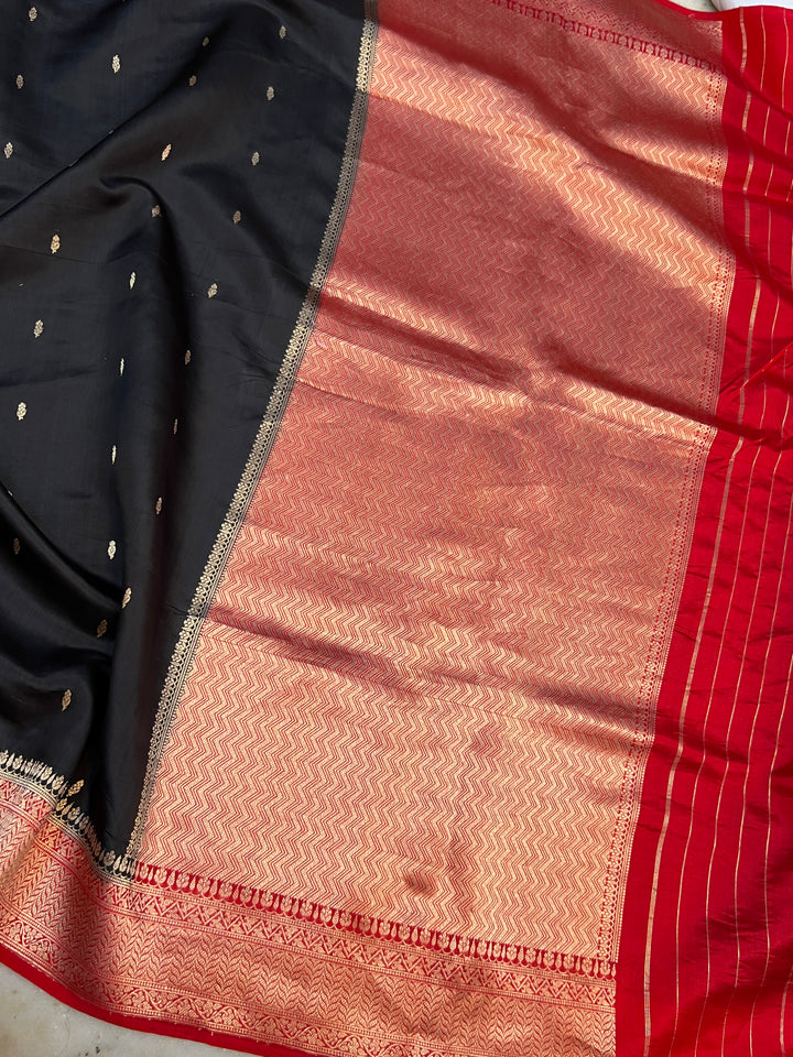 Black Pure Silk Handloom Banarasi Saree