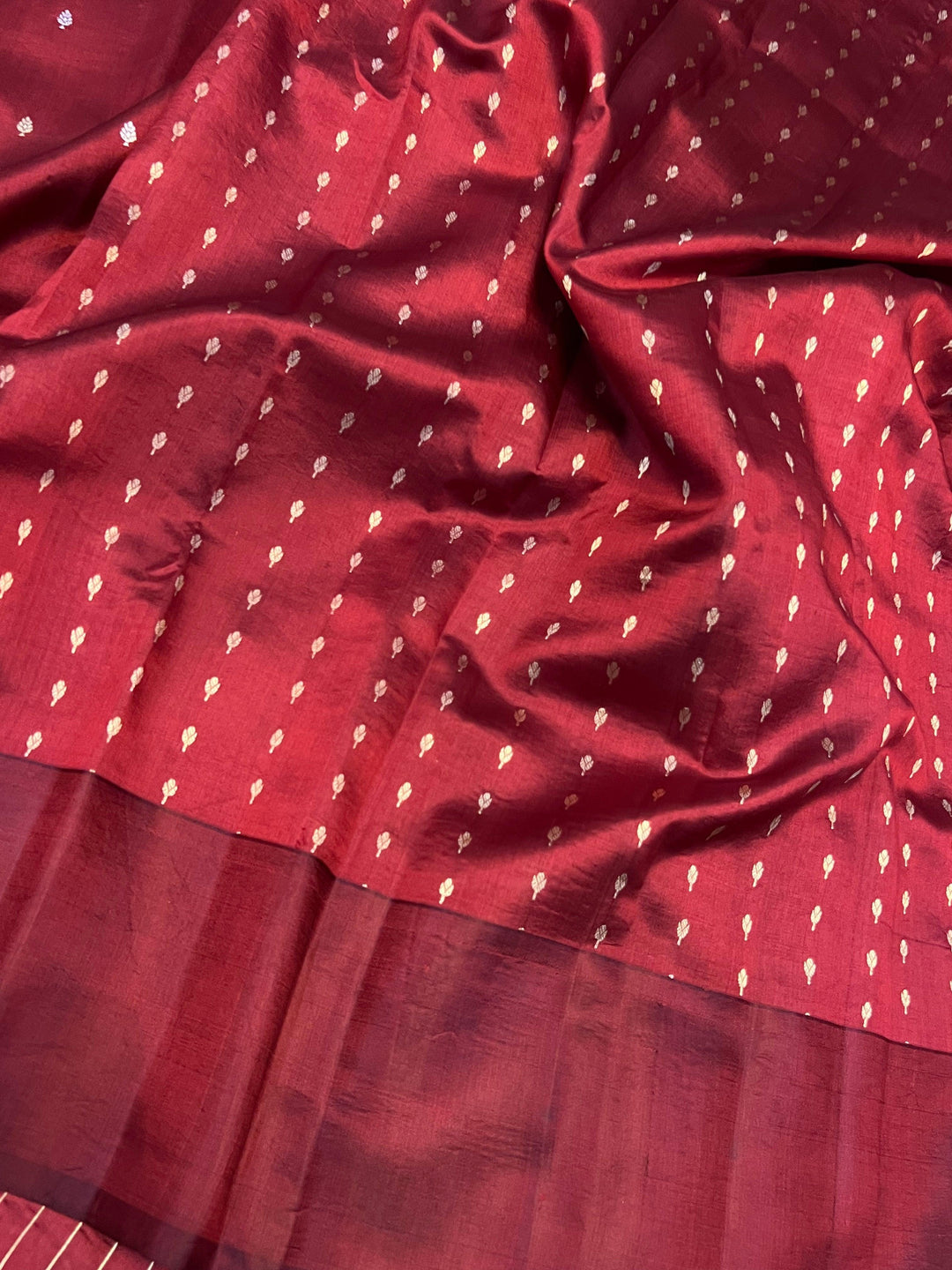 Maroon Pure Banarasi Handloom Silk Saree - Aura Benaras