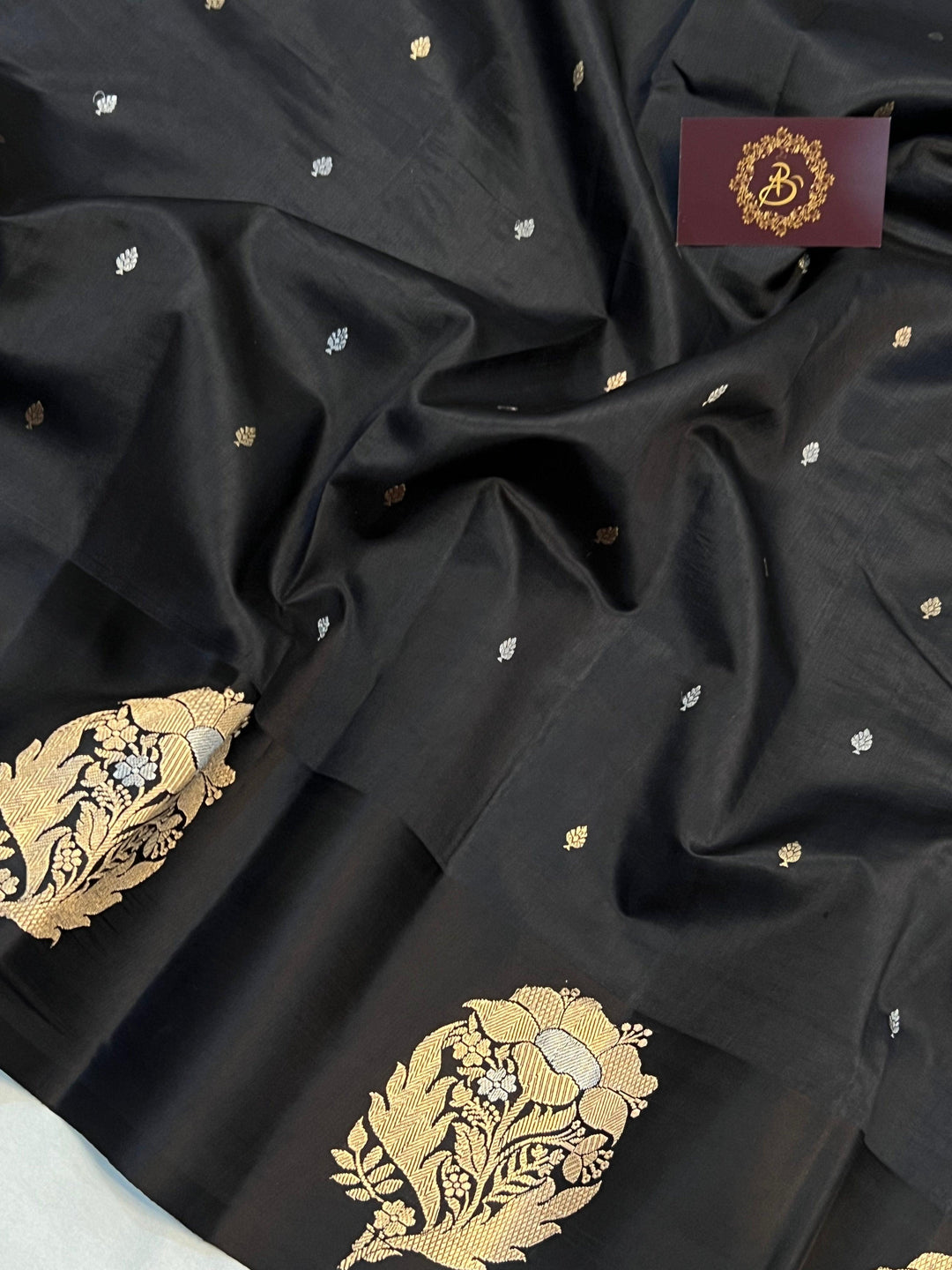 Black Pure Banarasi Handloom Silk Saree - Aura Benaras