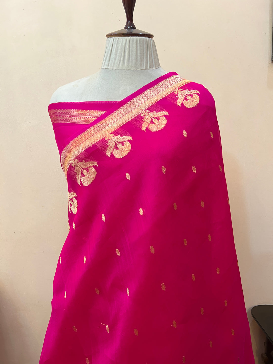 Rani Pink Pure Kora Silk Handloom Banarasi Saree
