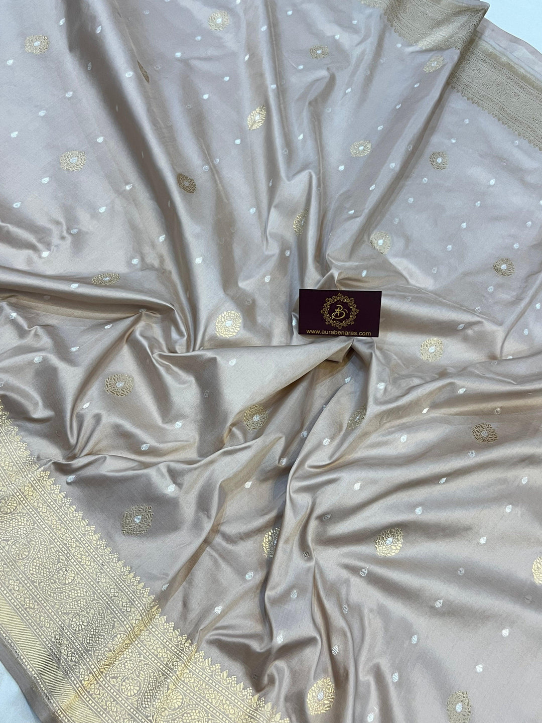 Ivory Pure Banarasi Handloom Katan Silk Saree - Aura Benaras