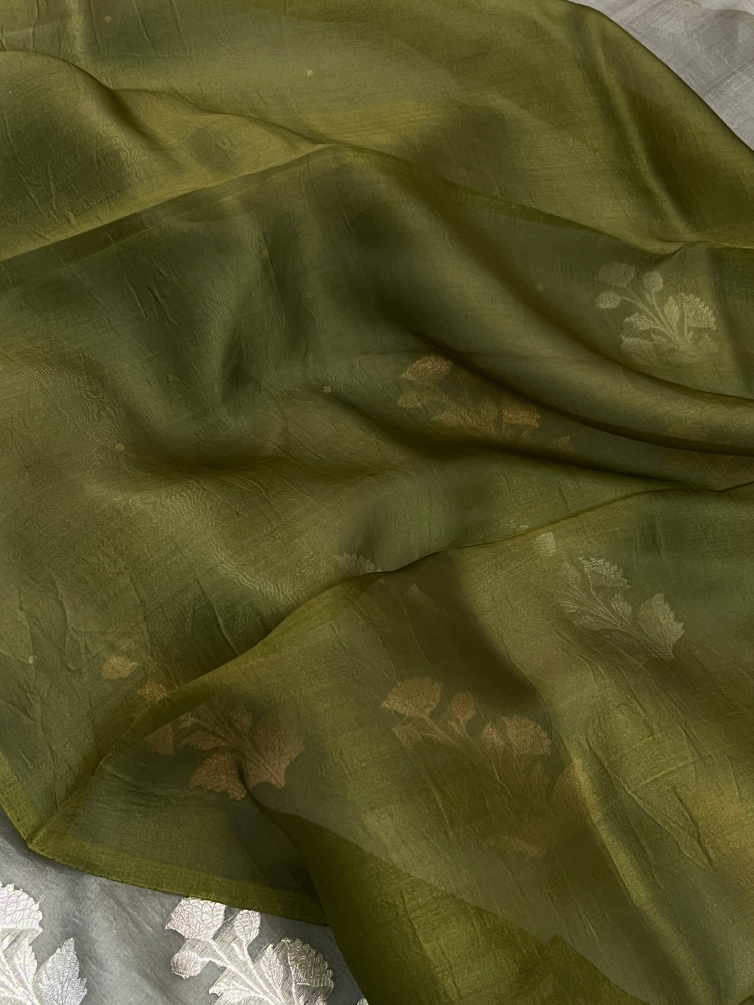 Grey Pure Kora Silk Handloom Banarasi Saree