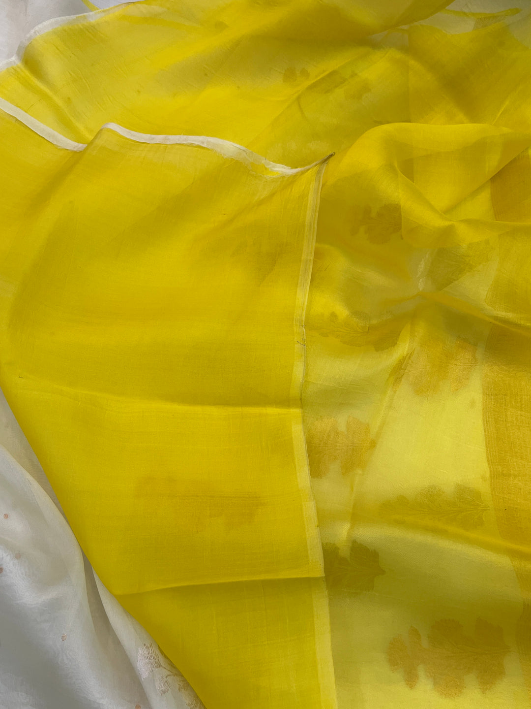 Off white Pure Kora Silk Handloom Banarasi Saree
