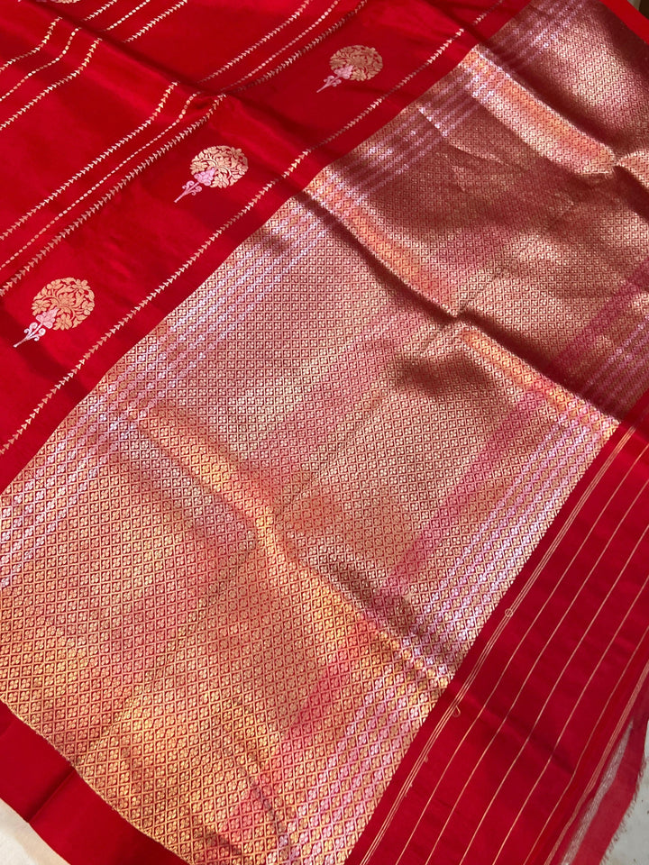 Red Pure Banarasi Handloom Silk Saree - Aura Benaras