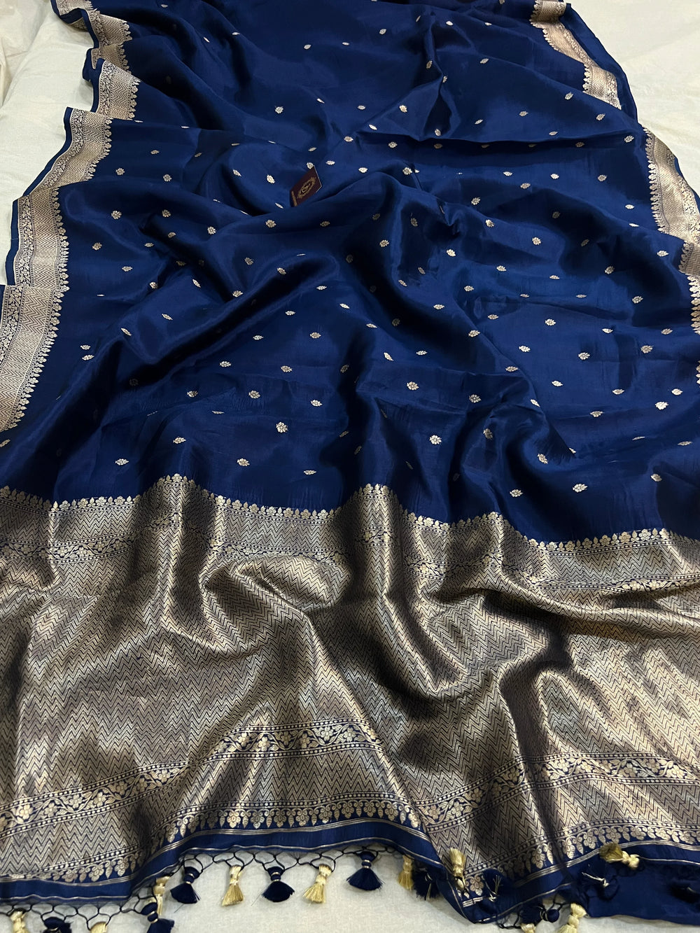 Navy Blue Pure Banarasi Handloom Silk Saree - Aura Benaras