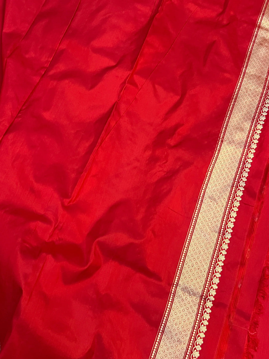 Bridal Red Pure Katan Silk Handloom Banarasi Saree