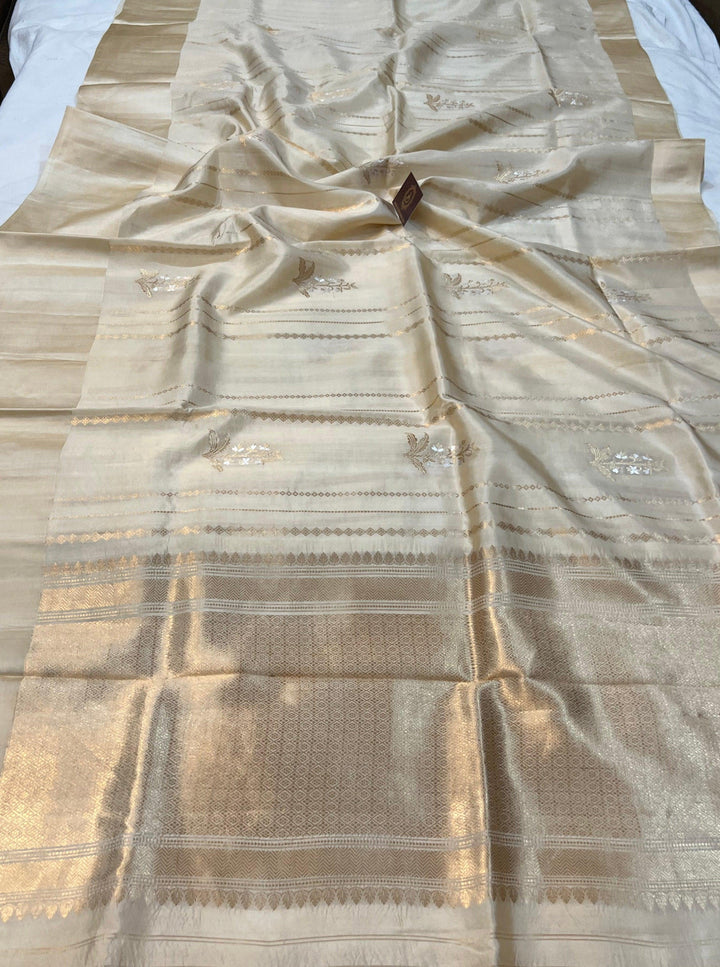 Cream Pure Banarasi Handloom Silk Saree - Aura Benaras