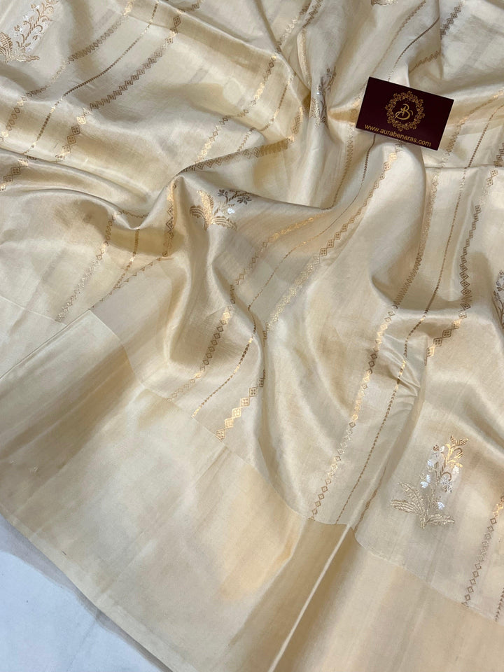 Cream Pure Banarasi Handloom Silk Saree - Aura Benaras