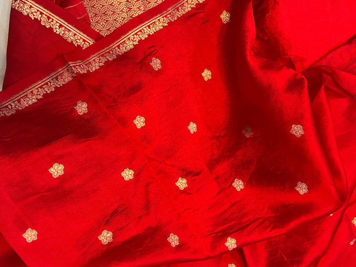 Red Pure Banarasi Handloom Silk Saree - Aura Benaras