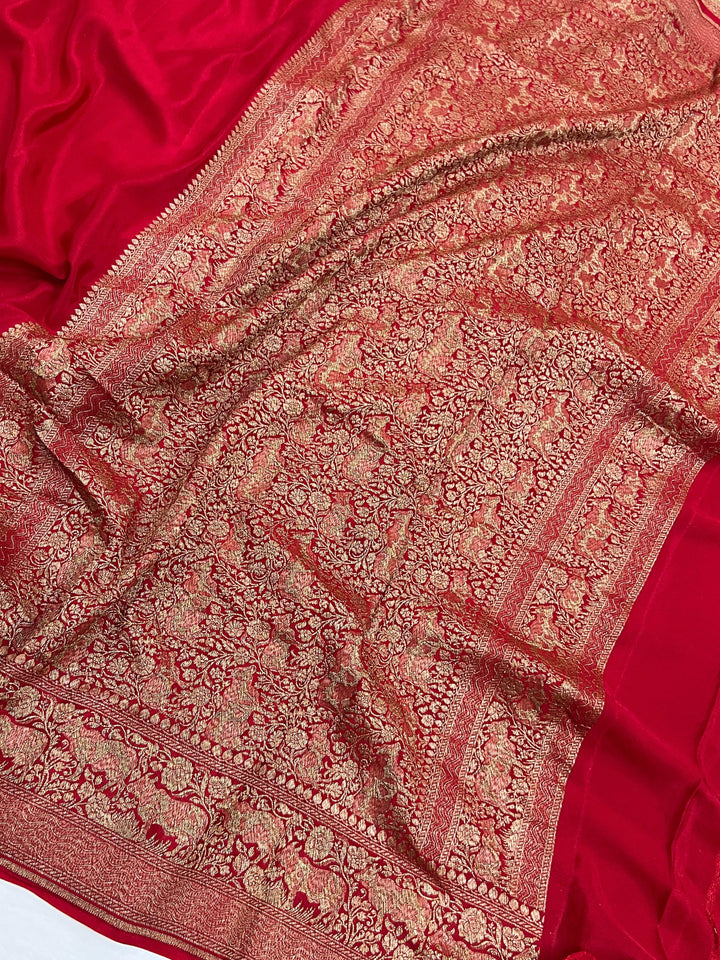 Red Pure Crepe Silk Banarasi Saree with Antique Zari Border 