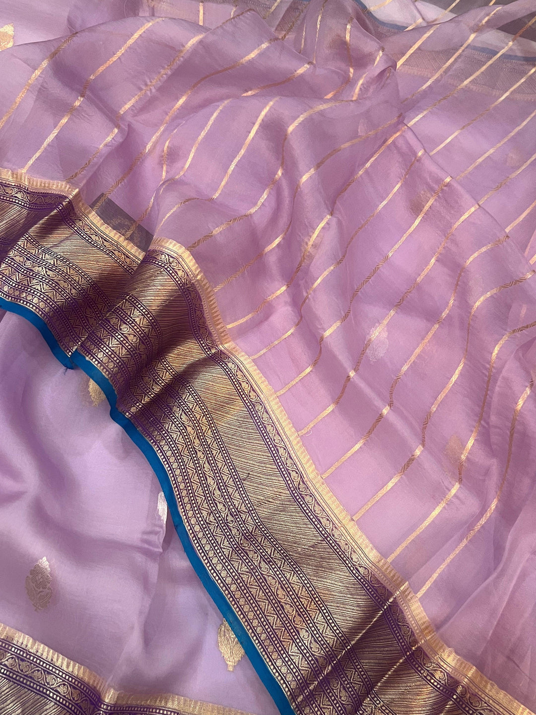 Lavender Banarasi Handloom Kora Silk Saree - Aura Benaras