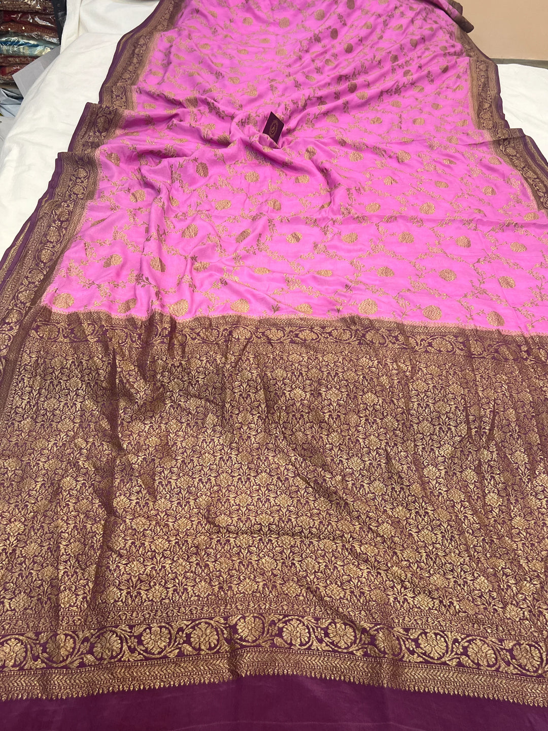 Pink Pure Crepe Silk Handloom Banarasi Saree with Floral Jaal