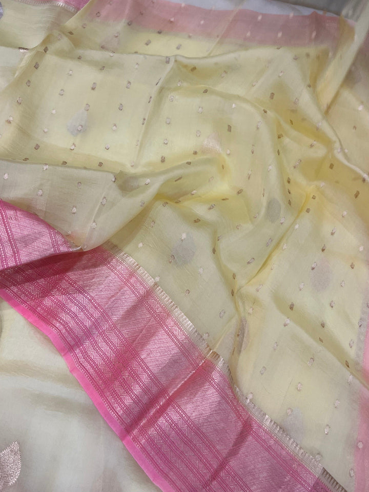 Lemon Yellow Banarasi Handloom Kora Silk Saree - Aura Benaras