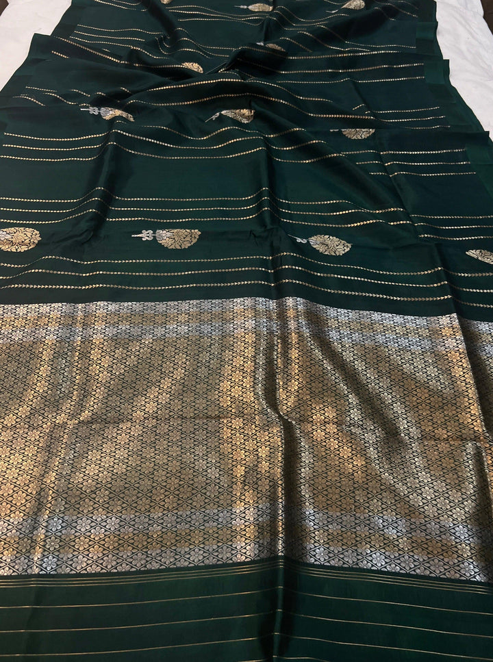 Bottle Green Pure Banarasi Handloom Silk Saree - Aura Benaras