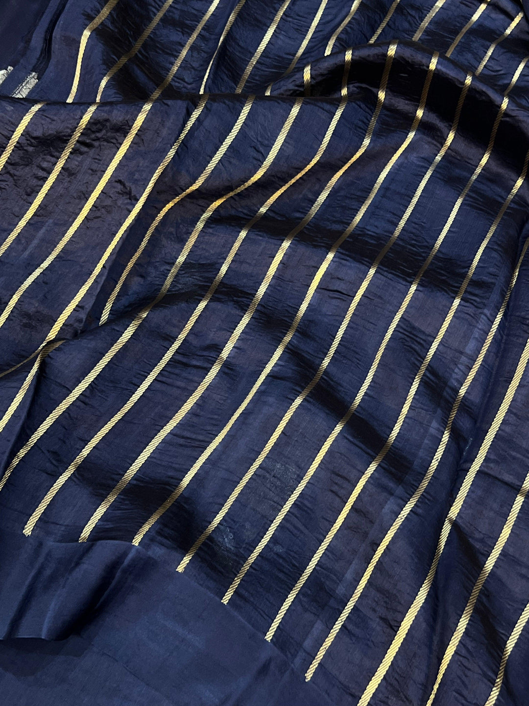 Navy Blue Pure Banarasi Handloom Silk Saree - Aura Benaras