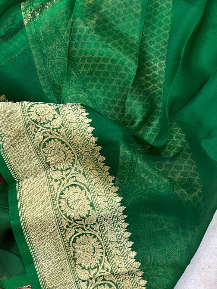Rani Pink Banarasi Handloom Kora Silk Saree - Aura Benaras
