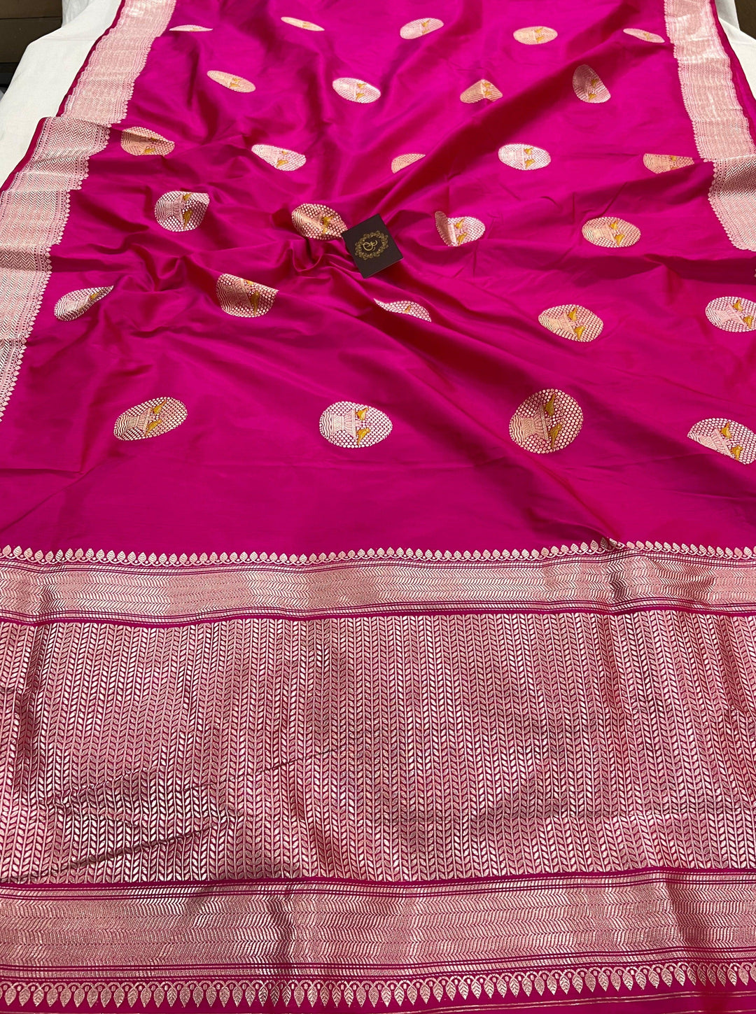 Rani Pink Banarasi Handloom Katan Silk Saree - Aura Benaras