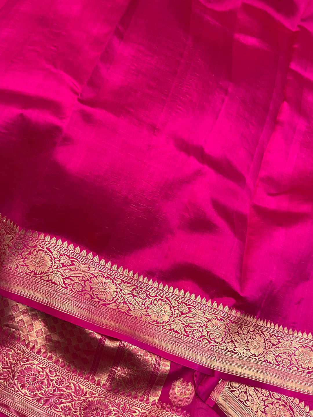 Rani Pink Pure Silk Banarasi Plain Saree with Kadhwa Chand butis