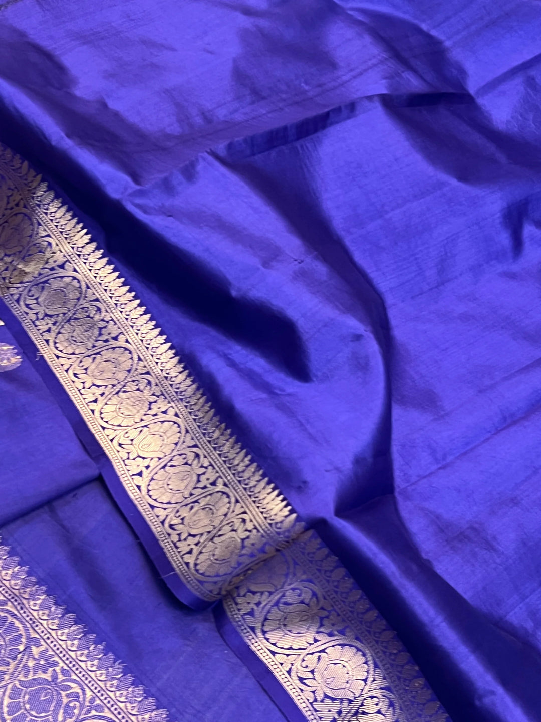 Royal Blue Pure Silk Banarasi Plain Saree with Kadhwa Chand butis
